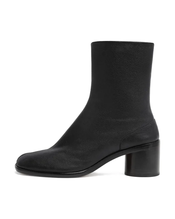 Maison Margiela Tabi Ankle Boots in Black